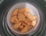 Foto langkah ke 1 dari resep Klepon ubi jalar kuah santan.