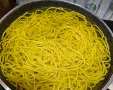Foto langkah ke 1 dari resep Mie Kuning Basah Goreng.