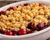 Foto del passaggio 4 della ricetta Crumble Veloce alle Ciliegie