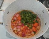 A picture of step 5 of Arroz Verde con Pollo.