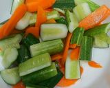 Hình bước làm 1 của món Salad dưa leo đập