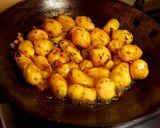 मसालेदार अरबी (masaledar arbi recipe in hindi) रेसिपी चरण 2 फोटो