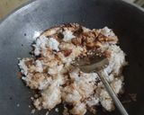 Foto langkah ke 2 dari resep Nasi goreng ayam panggang.