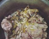 A picture of step 1 of Mutton Siri Paaye.