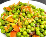 Foto del paso 9 de la receta: Guisantes con tomate y cebolla en la freidora de aire (Airfryer)