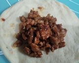 Foto langkah ke 2 dari resep *Roti isi Ayam Pedas versi Minyak*.