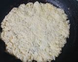 Foto langkah ke 3 dari resep Dadar Nasi Simpel.
