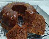 Foto langkah ke 6 dari resep Bolu sarang semut (bolu karamel).