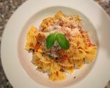 Olasz paradicsomos tészta parmezánnal recept fázis 2 fotója