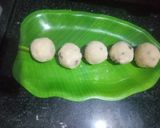 रव्याचे लाडू(मराठवाडा स्पेशल) (ravyache ladoo recipe in marathi) रेसिपी स्टेप 5 फोटो 