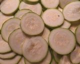 Csirkés - spenótos rakott cukkini recept fázis 2 fotója