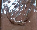 Foto langkah ke 4 dari resep Bolu Kukus Chocolatos (Takaran Sendok).