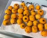 Une image de l'étape 2 de Compote fraîche aux nèfles du Japon, abricots et groseilles.