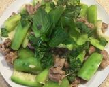 Hình bước làm 6 của món Mướp xào mề gà !