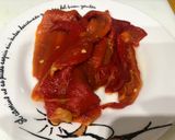 Foto del paso 5 de la receta: Sopa de cocido y timbal de filete de cerdo con cebolla caramelizada y pimientos asados