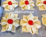 A picture of step 4 of Puff pastry with pineapple:🥐🍍.