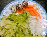 Hình bước làm 1 của món Salad gà chua ngọt kiểu riêng của Loan
