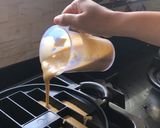 Foto langkah ke 5 dari resep Pukis menul enaak modifikasi ncc.