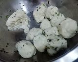 A picture of step 3 of Sago & Potato Puri.