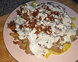 Foto del paso 7 de la receta: Setas con picadillo, salsa Cabrales y patatas