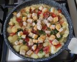 Foto langkah ke 3 dari resep Potato Omelette.