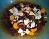 Foto langkah ke 3 dari resep Tumis buncis ayam jamur.