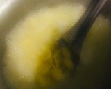 A picture of step 1 of Masala shell macaroni.