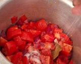 A picture of step 3 of Tomato beetroot Soup.