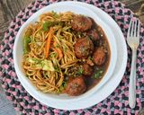 शेजवान नूडल्स विथ मंचूरियन (Schezwan noodles with manchurian recipe in Hindi) रेसिपी चरण 11 फोटो