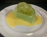 Foto del paso 6 de la receta: Gelatina con fruta de temporada encapsulada, con gelatina de limón con leche