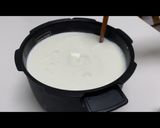 A picture of step 3 of Greek Yogurt.