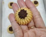 Hình bước làm 5 của món Bánh Cookie Bơ,chocolate,trà xanh