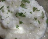 A picture of step 3 of Potato pakodi.