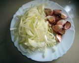 Foto del paso 1 de la receta Calamares 🦑 en salsa