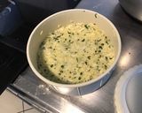 Une image de l'étape 8 de Galettes de panais à l'œuf, chèvre râpé et persil à la plancha.