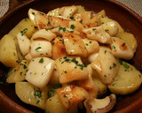 Foto del paso 12 de la receta: Sepia y patatas confitadas al ajillo