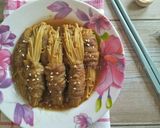 Foto langkah ke 5 dari resep Enoki Beef Rolls.
