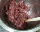 A picture of step 5 of The Most Popular Green Pepper Beef in China.