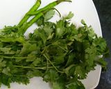 A picture of step 2 of Surat lashkari bhajiya.