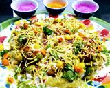A picture of step 6 of Aloo Matar Tikki Chole Chaat.