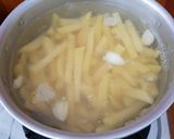 Foto langkah ke 3 dari resep Kentang Goreng (French Fries) Renyah ala KFC.