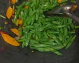 Foto langkah ke 5 dari resep Tumis Kembang Kol Buncis.