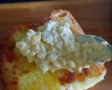Foto langkah ke 4 dari resep Egg & Mayo Toast (Menu Kilat!).