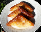 Foto del paso 2 de la receta: Triángulos rellenos (Trigoane)