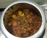 A picture of step 5 of Hare pyaz.