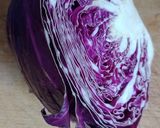 Foto del paso 1 de la receta: Ensalada de repollo morado y repollo blanco