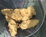 Foto langkah ke 5 dari resep Ayam geprek pedas.