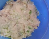 A picture of step 2 of Chicken Burger.
