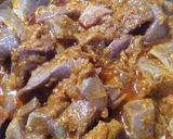 A picture of step 2 of Masala kaleji.