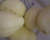 A picture of step 1 of Aloo ki katlian (aloo Bhujia).
